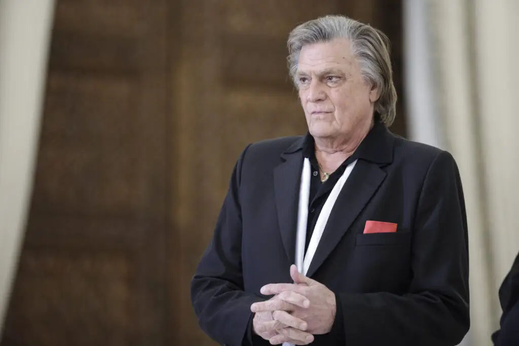 Florin Piersic, mutat de urgență cu o aeronavă medicală de la Institutul Inimii „Niculae Stăncioiu” din Cluj-Napoca