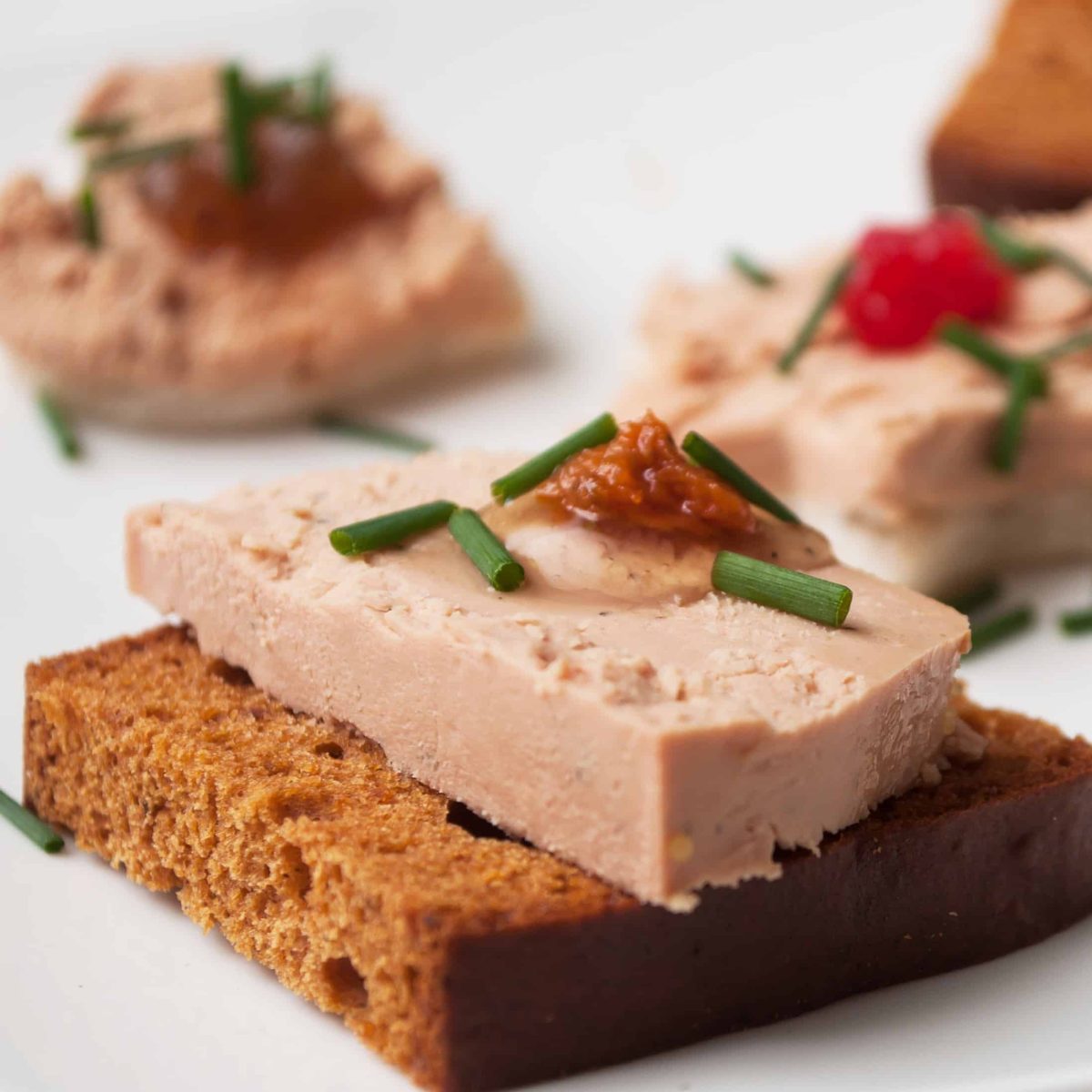 Foie-gras: ce este și cum se gătește