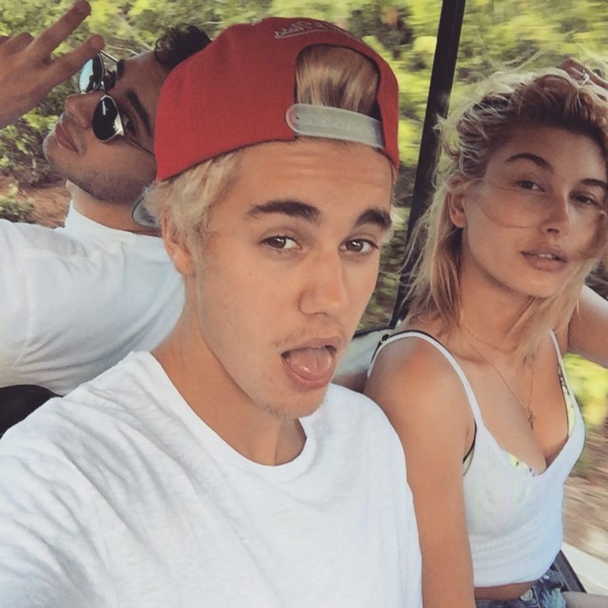 Imagini emoționante cu Hailey Bieber însărcinată! Cât de mare a crescut burtica de gravidă a soției lui Justin Bieber