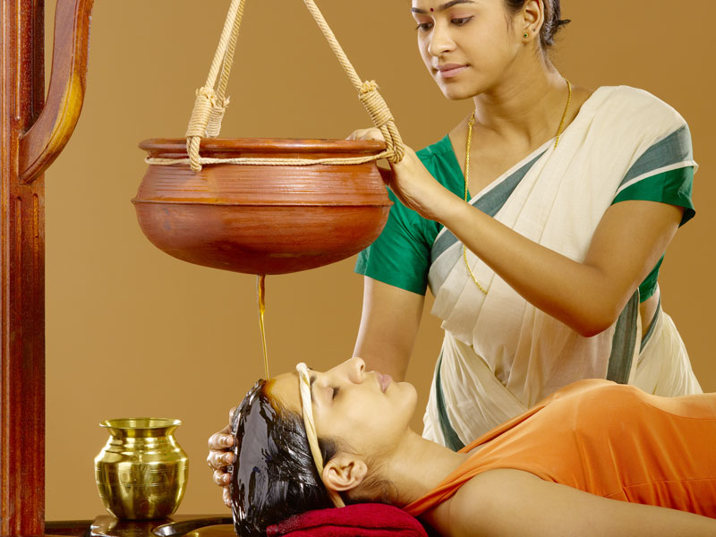 Medicina ayurvedică te ajută să atingi echilibrul între minte, corp și spirit. Ce presupune un tratament ayurvedic