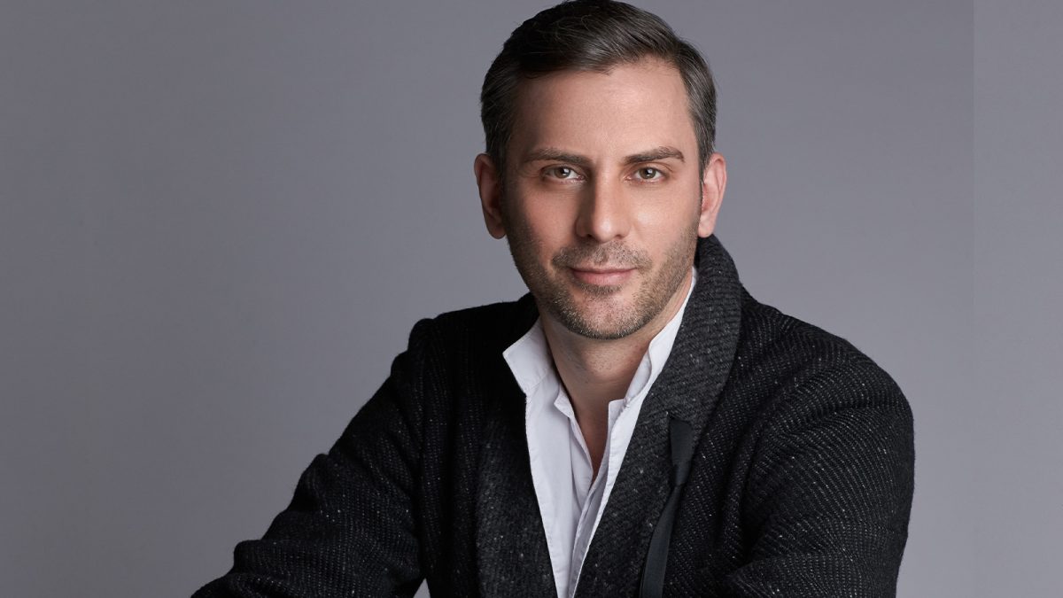 Se îmbracă bine sau prost ieșenii? Părerea stilistului internațional Ovidiu Buta: „Am văzut toate nuanțele posibile și imposibile” – FOTO