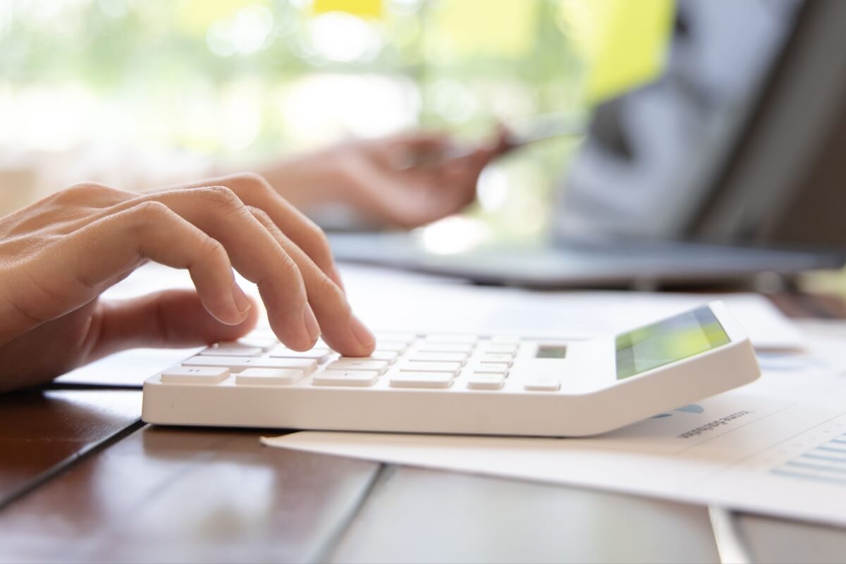 Șase metode de îmbunătățire a serviciilor contabile dintr-o companie privată sau de stat