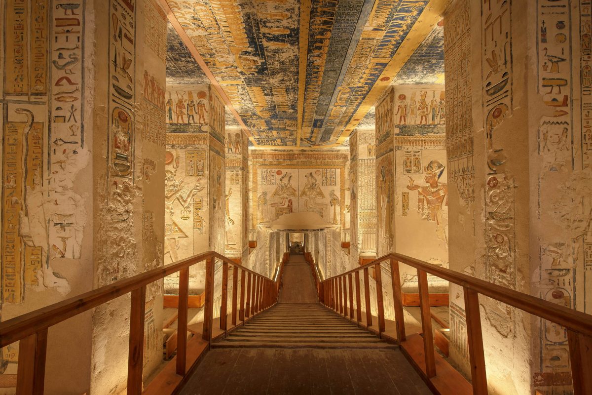 Atracții turistice în Luxor, Egipt. Valea regilor, temple și alte monumente fascinante