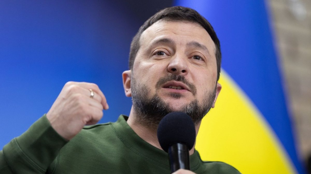 Zelenski semnează legea pentru recrutarea condamnaților în armată și mărește amenzile pentru cei care se sustrag de la serviciul militar