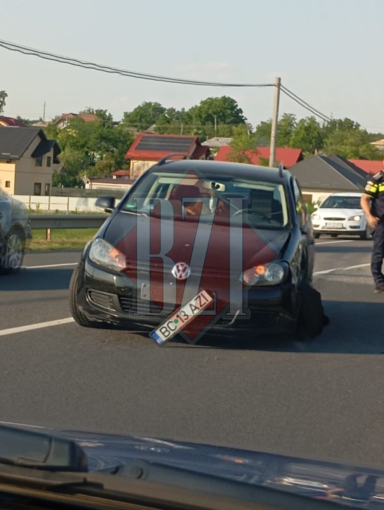 Accident rutier la Sârca! Trei autoturisme au fost implicate – FOTO