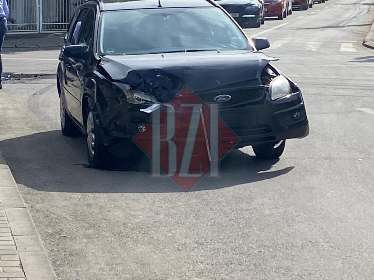 Accident rutier pe strada Gheorghe Săulescu din Iași – EXCLUSIV FOTO