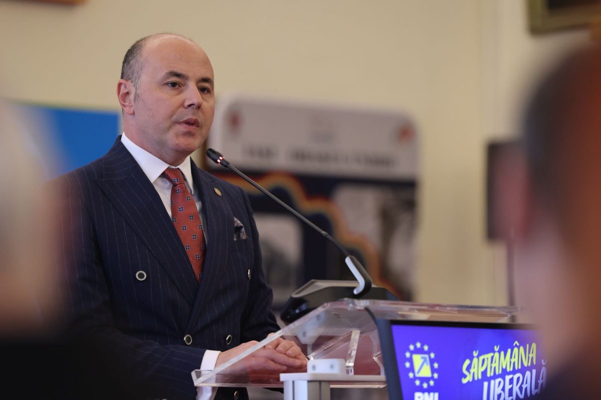 Alexandru Muraru, candidat la alegerile europarlamentare: Neaderarea la spațiul Schengen cu frontierele terestre costă România aproximativ 10 miliarde de euro anual din cauza întârzierilor la granițe și a restricțiilor impuse transportatorilor români