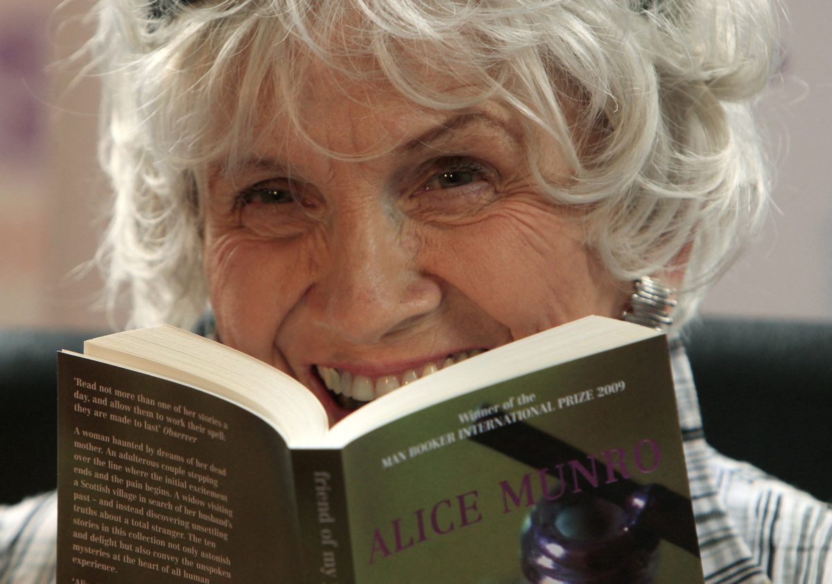 Scriitoarea canadiană Alice Munro, laureată a Premiului Nobel pentru Literatură, a încetat din viaţă
