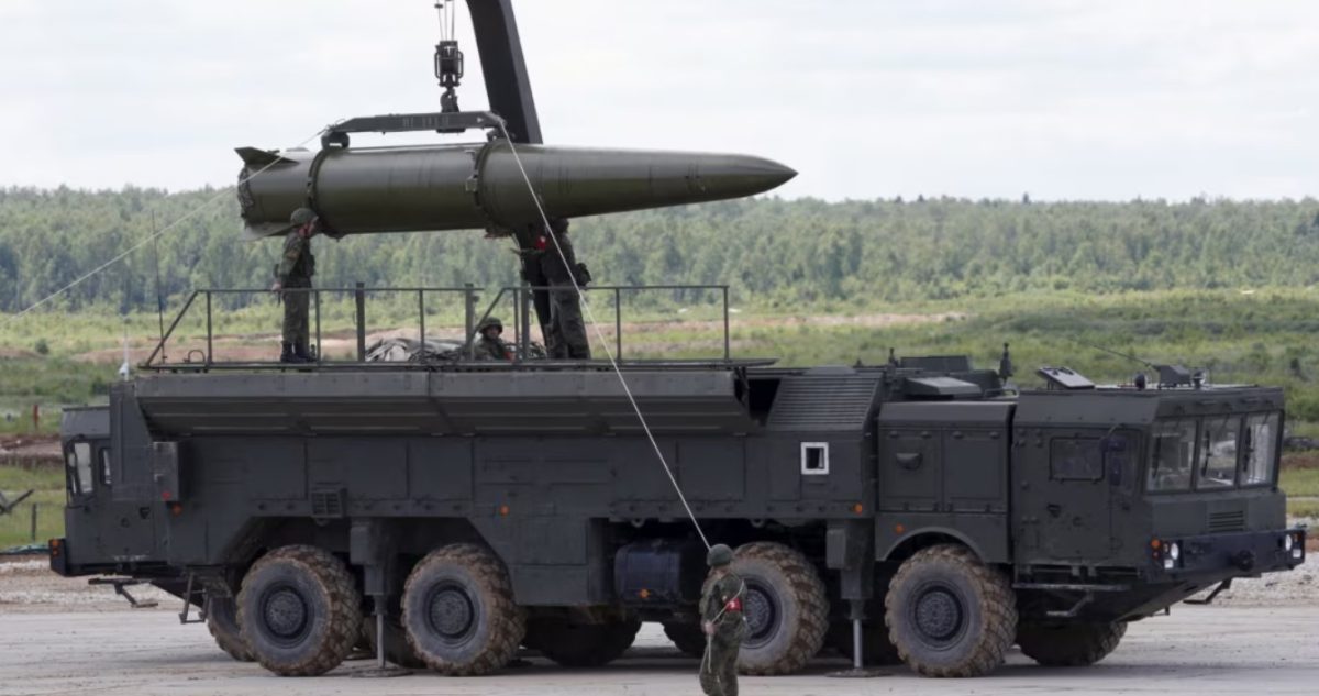 Armata rusă a început în apropiere de Ucraina exerciţii militare privind utilizarea armelor nucleare tactice