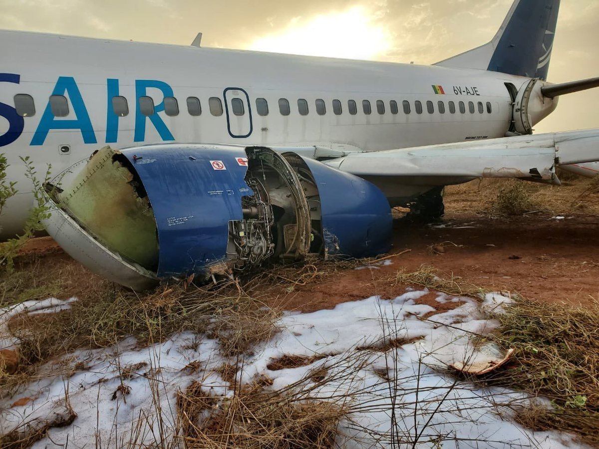 Nou incident cu un avion Boeing! Unsprezece persoane au fost rănite – VIDEO