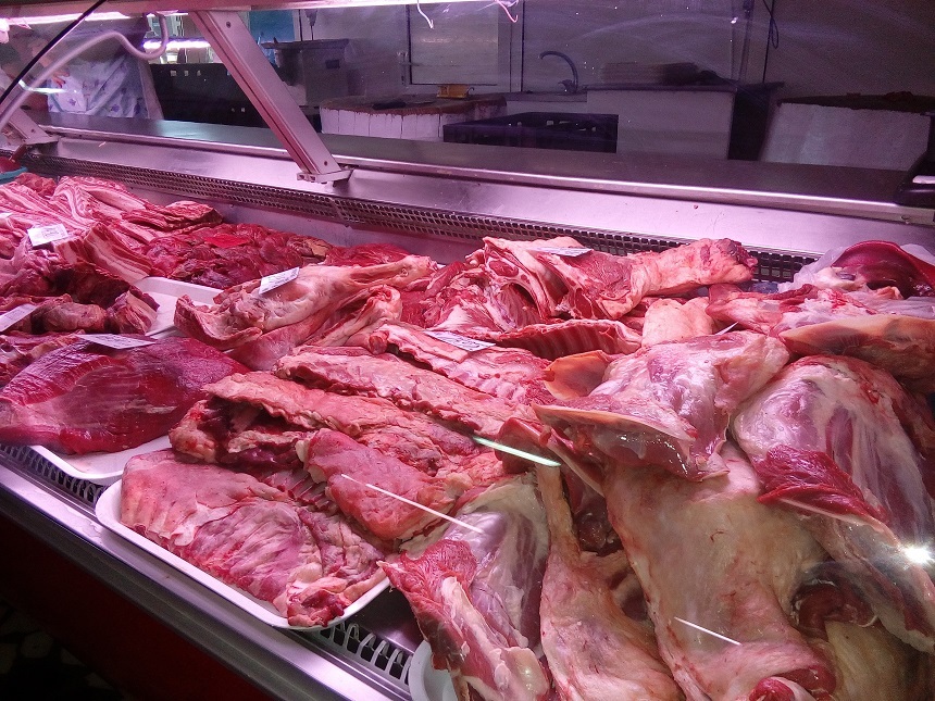 Atenție, români! La ce trebuie să fiți atenți când cumpărați carne de miel