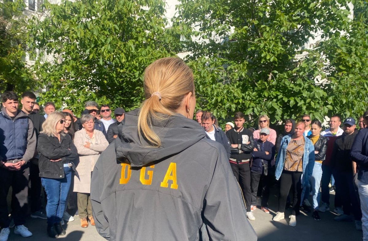 Ofiţerii DGA au discutat astăzi cu elevii și instructorii şcolilor auto din Iaşi. Cine au fost vizaţi? – FOTO