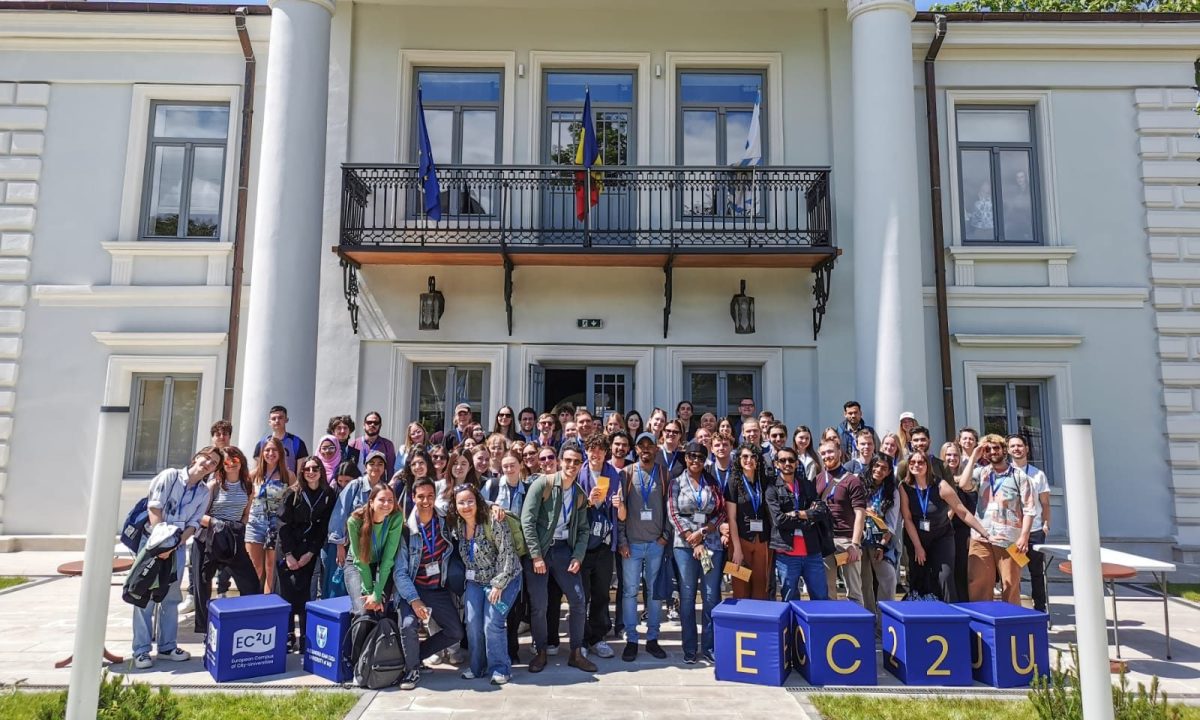 73 de studenți din 9 țări europene au dezbătut la UAIC Iași despre importanța alegerilor europarlamentare – FOTO