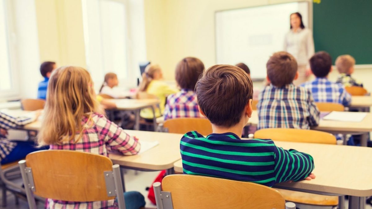 Acești elevi primesc până la 3.000 lei. Iată care sunt pașii pentru a beneficia de bani