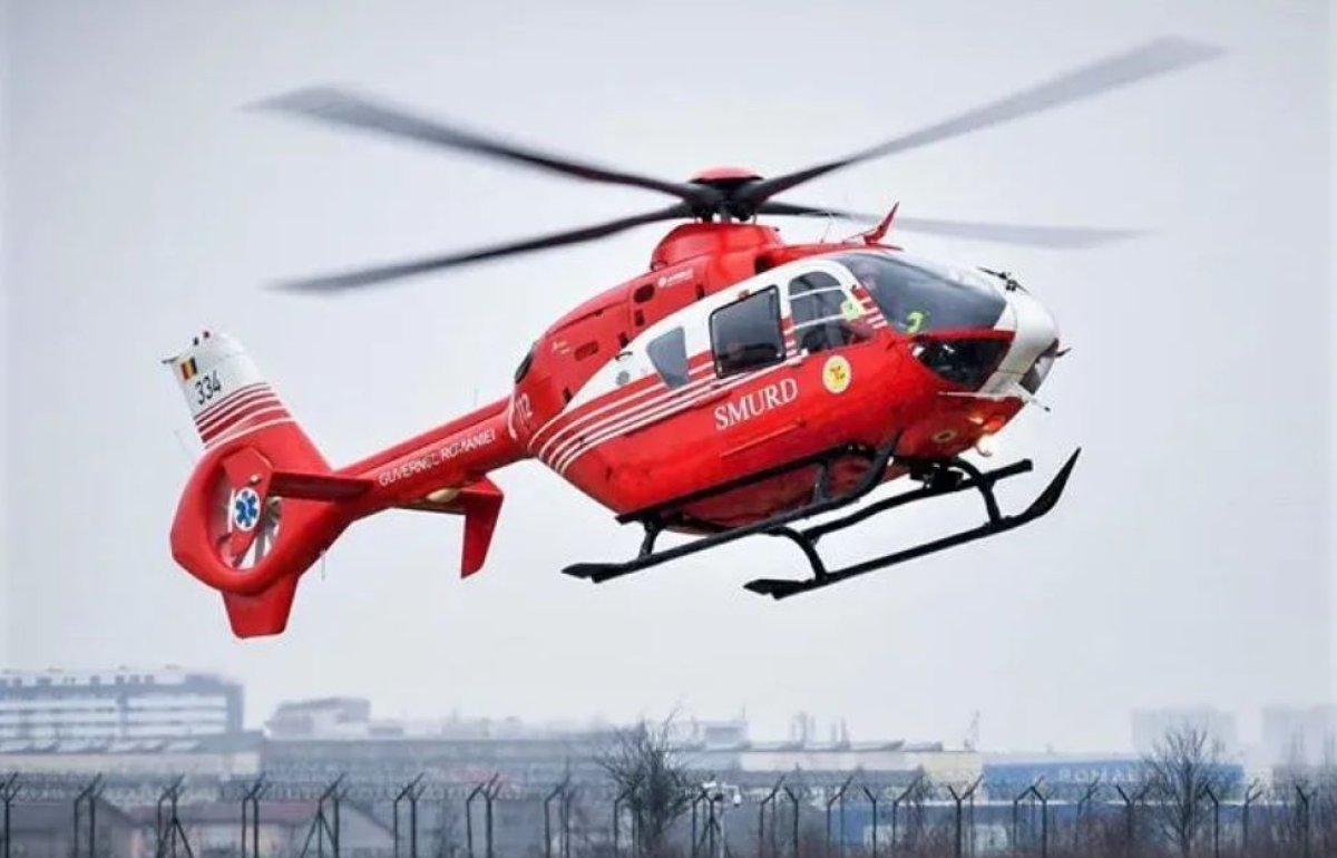 Un pacient cu accident vascular, transferat cu elicopterul la Suceava, după ce a fost refuzat de cinci clinici