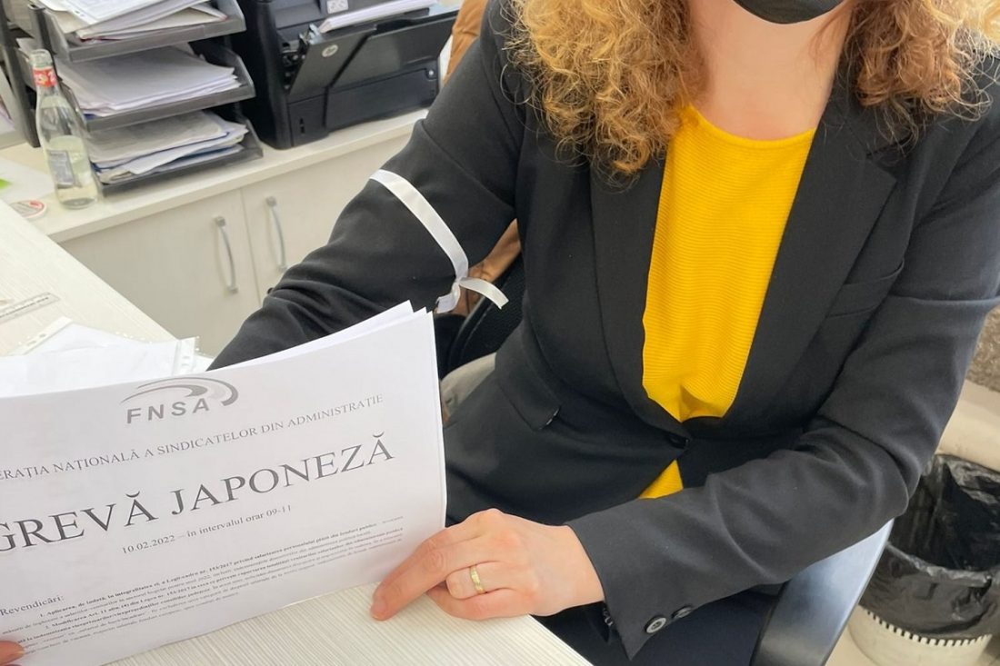 Angajații Guvernului intră în grevă japoneză, după refuzul lui Ciolacu de a le crește salariile