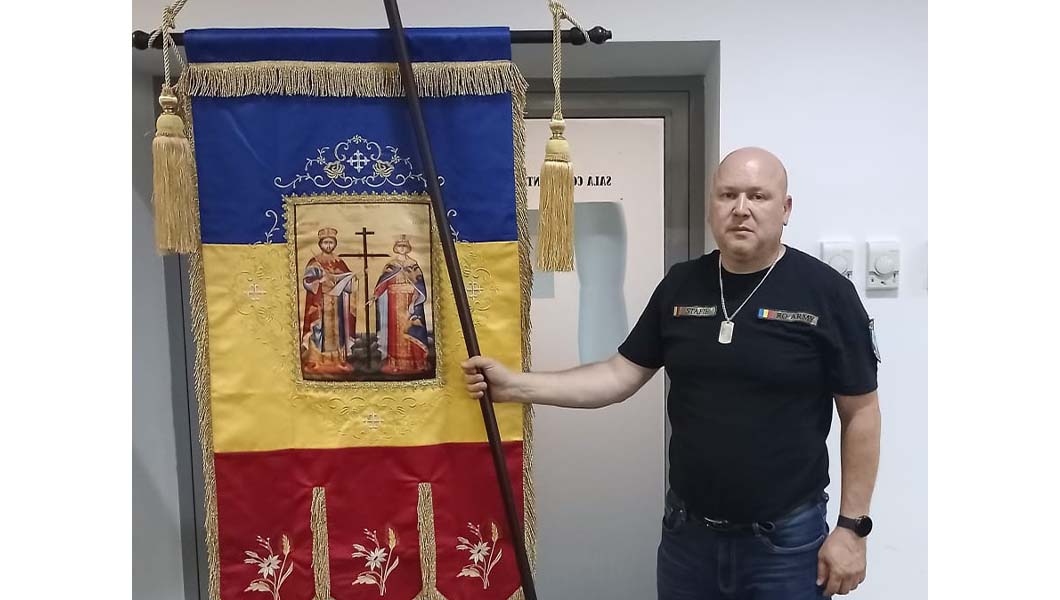 Grupul de Asociații sub denumirea „Pentru Neam și Țară” donează un însemn religios și national Bisericii „Sf. Împărați Constantin și Elena” – GALERIE FOTO