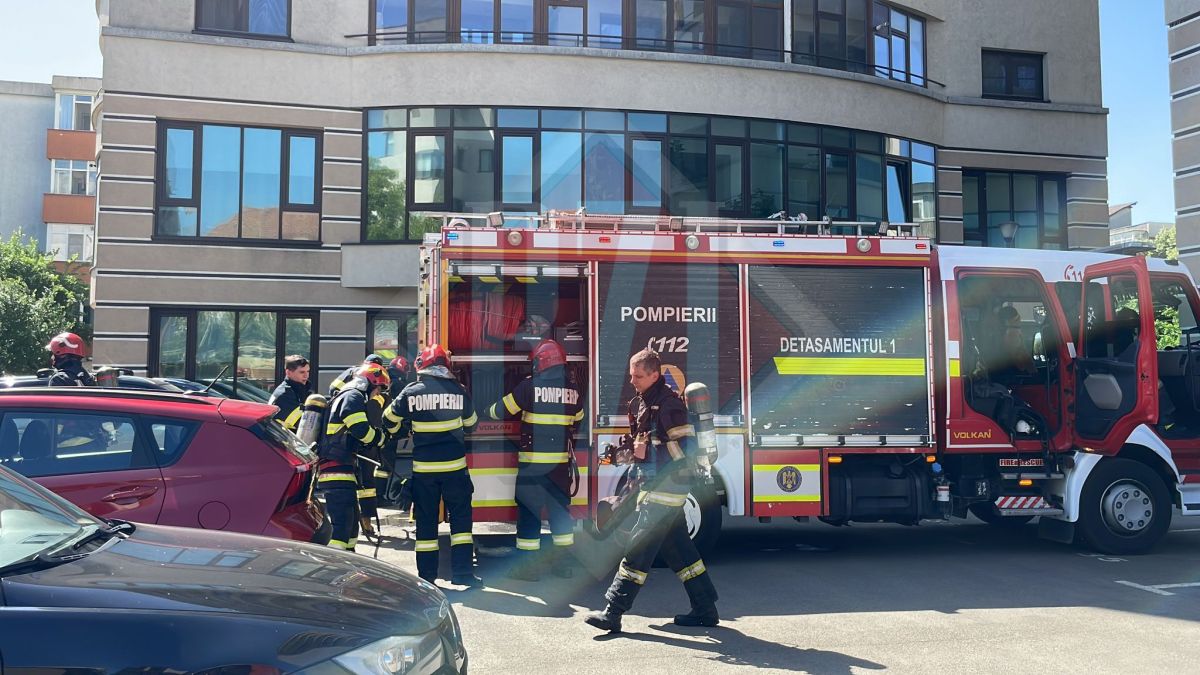 Incendiu în Tudor Vladimirescu. Flăcările au izbucnit la un apartament – UPDATE, FOTO, VIDEO
