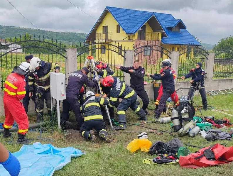 Tragedie teribilă la Vaslui: Doi muncitori au căzut într-o canalizare. A fost deschisă o anchetă