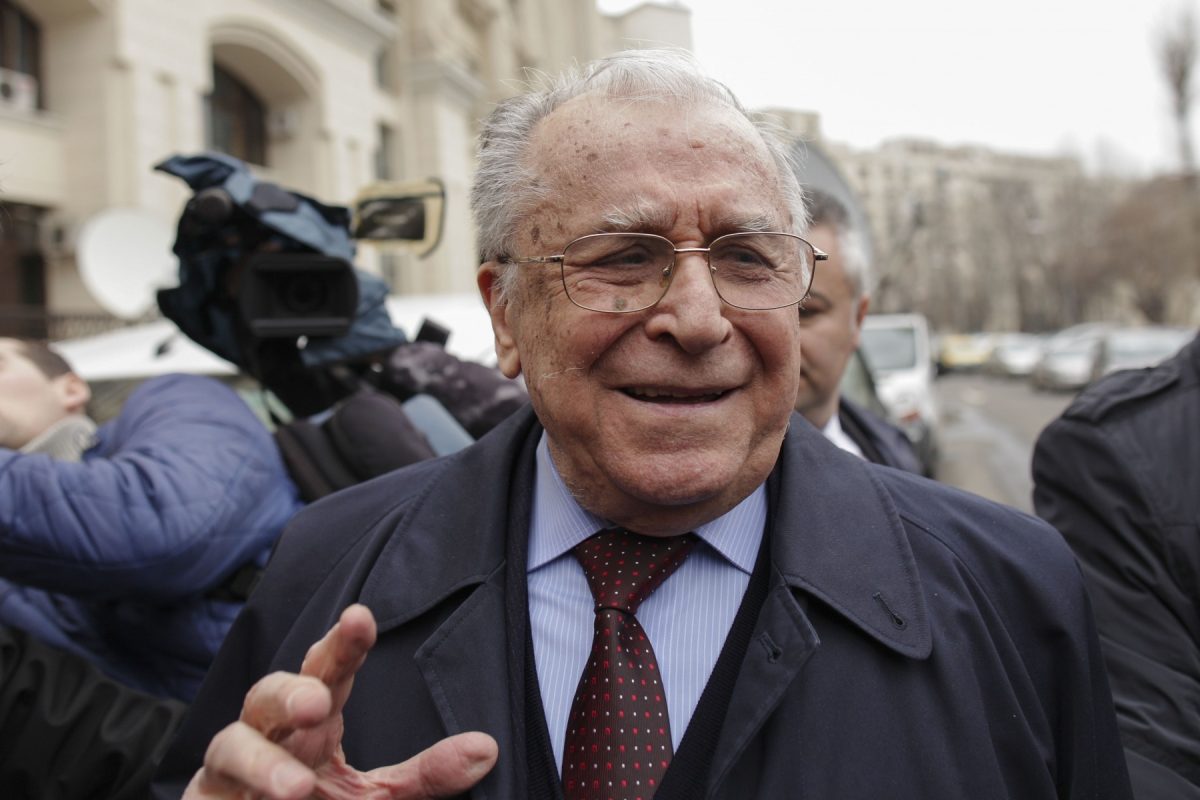 Secretul longevității lui Ion Iliescu, dezvăluit de un nutriționist. Ce mănâncă fostul președinte la 94 de ani