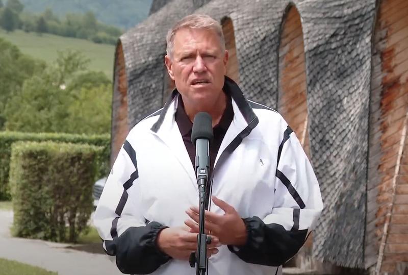 De Ziua Mondială a Diversității, Iohannis încearcă lucruri noi. Declarații din Parcul Național „Piatra Craiului” – VIDEO
