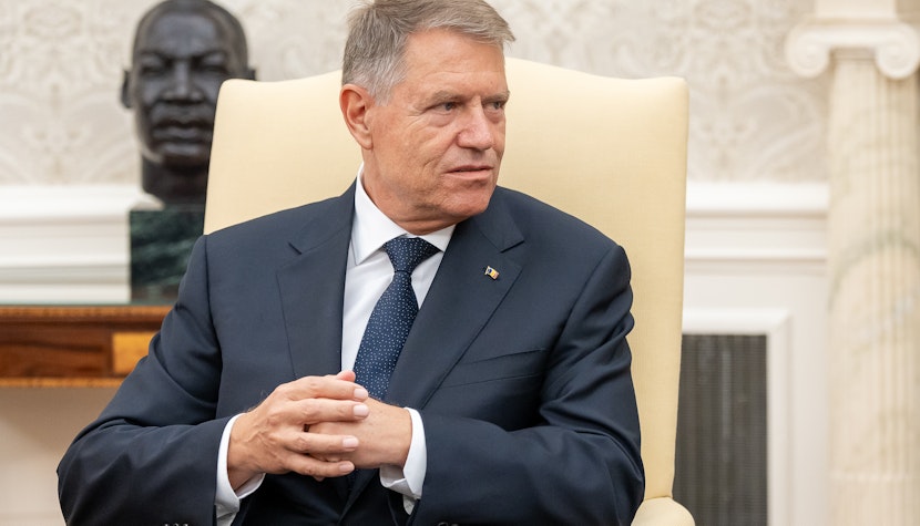 Vicepreşedintele Adunării Parlamentare NATO: „Iohannis se laudă în SUA cu o minciună, Armata are serioase probleme”