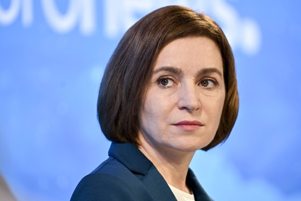 Maia Sandu deține un pașaport românesc dar simte că unirea cu România nu este o prioritate. Un milion de cetățeni din Republica Moldova au, de asemenea, pașaport românesc!