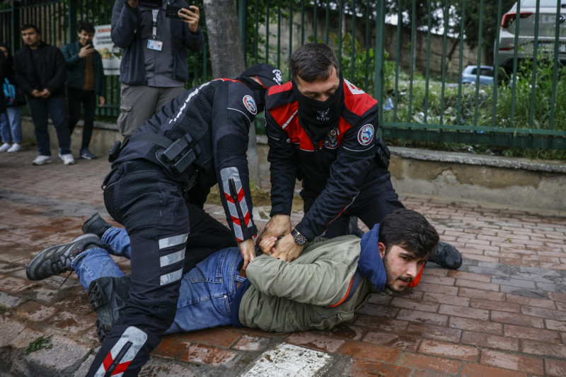 Proteste violente în Istanbul. A fost declarată stare de asediu din cauza mitingurilor de 1 mai – FOTO, VIDEO
