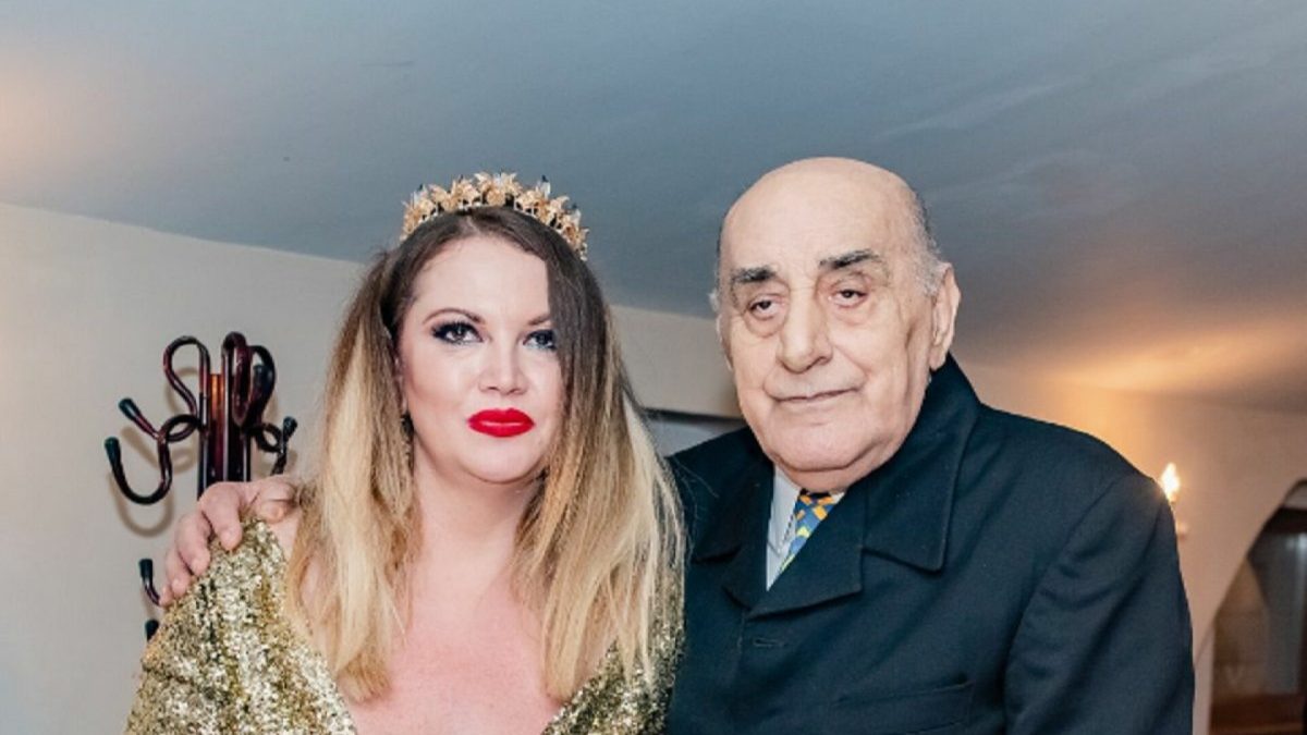 Oana Lis a făcut anunțul în zi de sărbătoare: „La mulți ani amantului meu”. Postarea vedetei a venit când toți se așteptau mai puțin