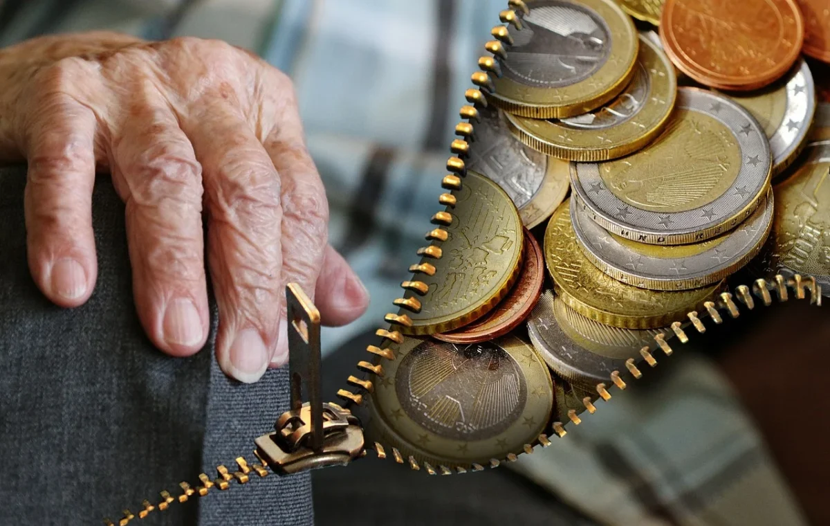 Ce vârstă trebuie să ai pentru a primi pensie socială. De ce documente ai nevoie