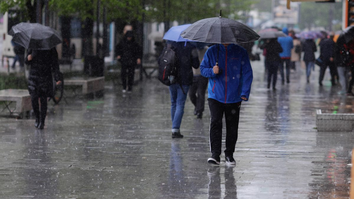 Avertizare ANM. Meteorologii au emis Cod Galben de ploi în mai multe zone ale țării