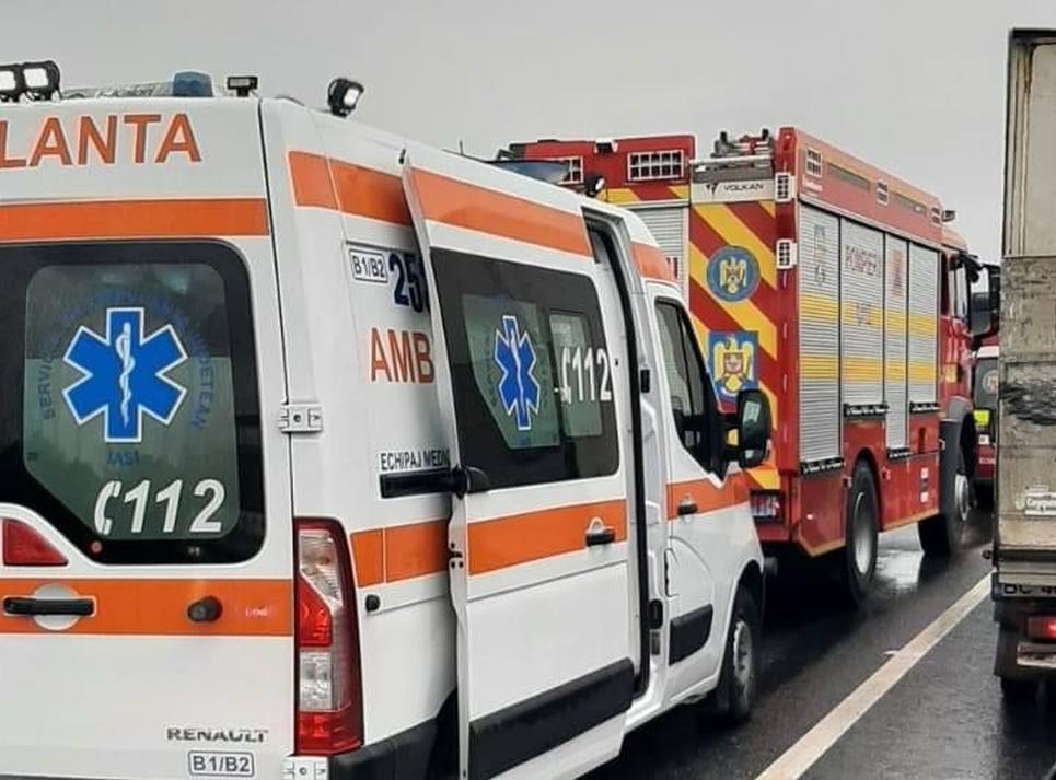 Accident rutier la Răchiteni. Două autoturisme au intrat în coliziune – FOTO, UPDATE