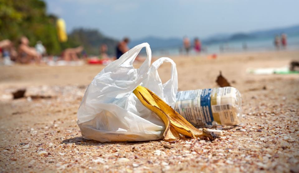 Reguli noi pentru turiști. Ce trebuie să știe românii care pleacă în vacanță