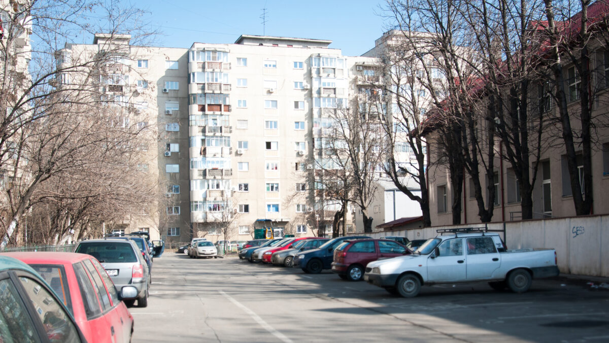 Proprietarii de apartamente trebuie să respecte noi reguli. Ce presupun prevederile legale