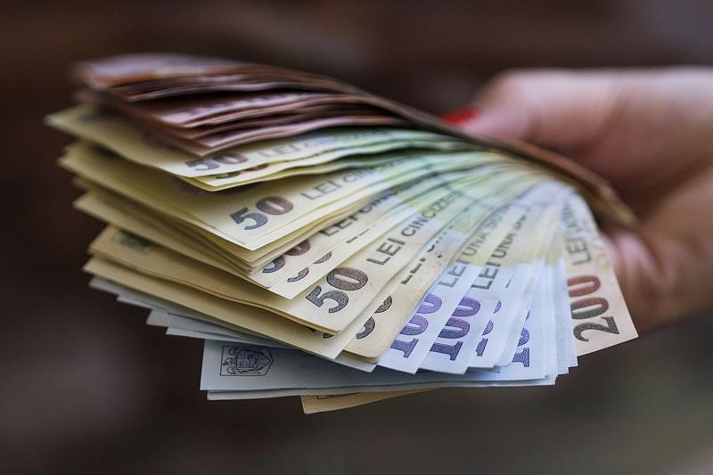 Meseria pentru care se fac angajări în masă! Sunt preferate persoanele mai în vârstă, iar salariile sunt imense