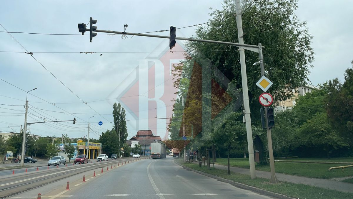 Aţi observat cât de liber este traficul astăzi în Iaşi? Există o explicaţie: semafoarele nu funcţionează în mai multe intersecții – FOTO, UPDATE