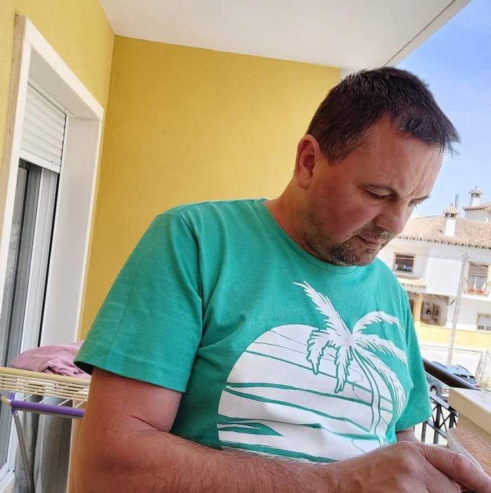 Un șofer de TIR român a murit în Belgia, în condiții îngrozitoare. Un capac de canalizare a trecut prin parbriz, în timp ce se afla la volan