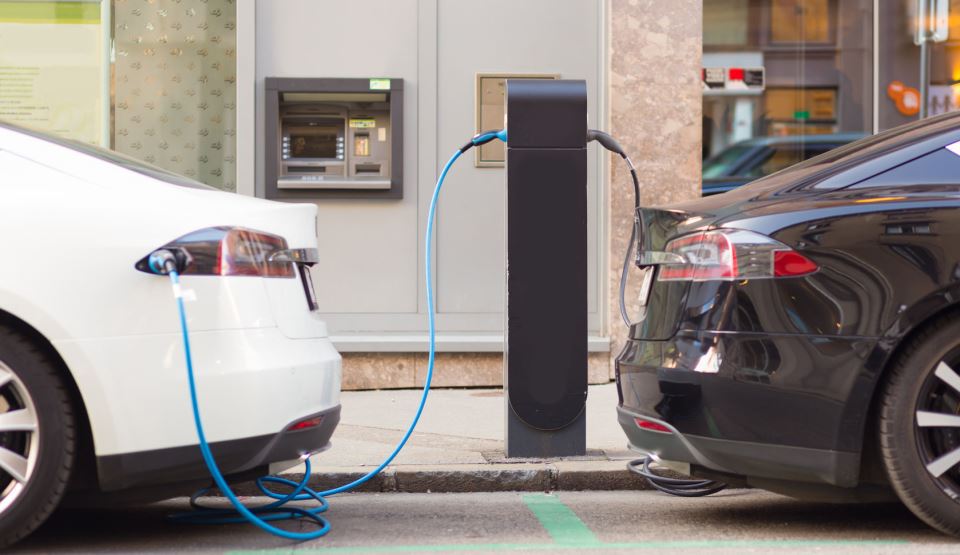 O nouă schimbare pentru șoferii cu mașini electrice! Ce trebuie să facă aceștia