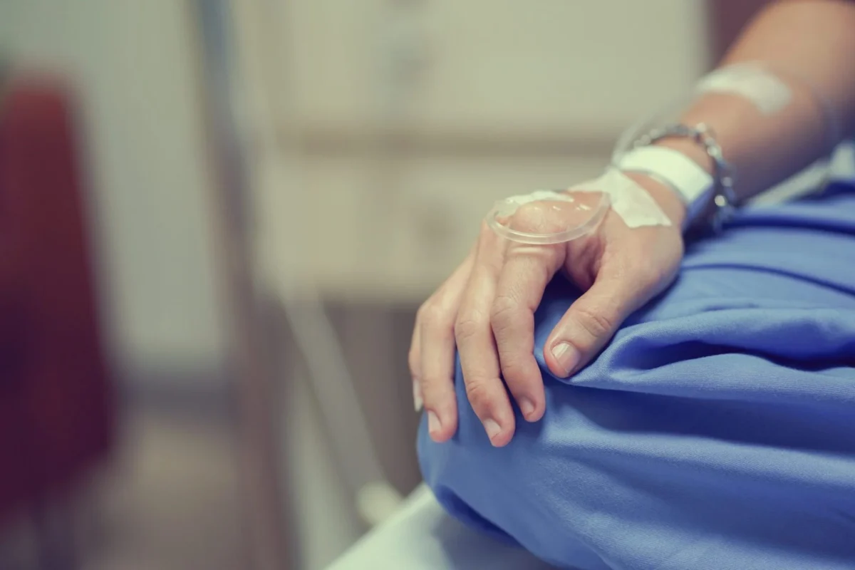 Medicii explică motivul pentru care unii oameni fac cancer şi alţii nu