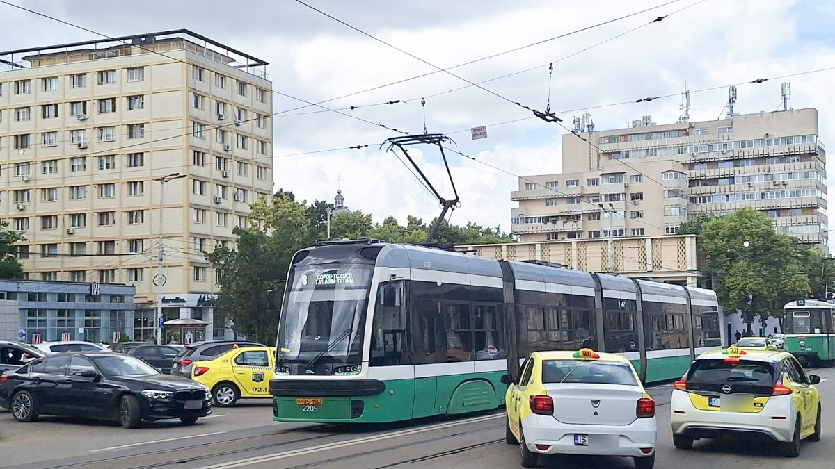 Situație fără precedent, la CTP! Vatmanii preconizează că tramvaiele noi vor fi o raritate pe străzile din Iași. Modelele de 2 milioane de euro stau defecte în depou: „Prăjești instalația când treci pe aici” – FOTO/VIDEO