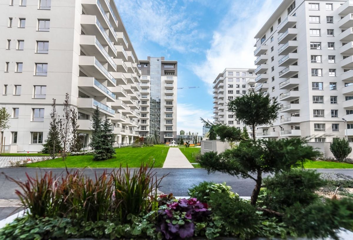 Un nou val de scumpiri pe piața imobiliară. Câți bani trebuie să scoată din buzunare cei care vor să își cumpere o locuință