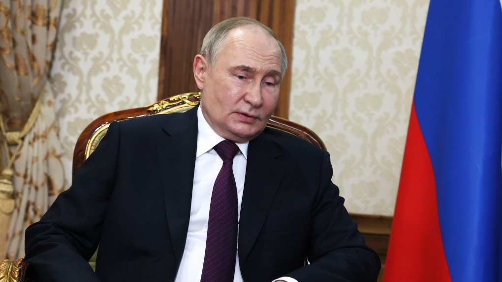 Putin cere reluarea negocierilor de pace cu Ucraina, dar contestă legitimitatea lui Zelenski