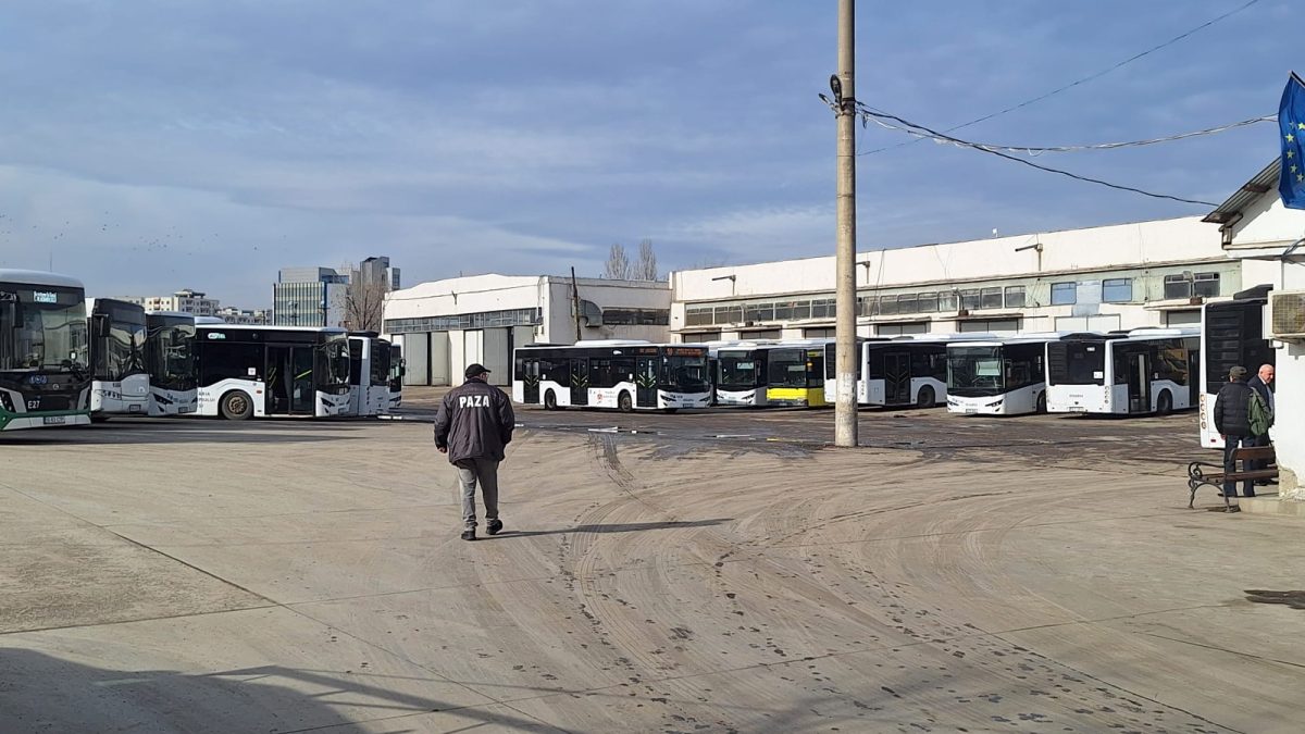 Caz incredibil la CTP Iași! Deși instanța a decis, compania refuză să le dea dreptate șoferilor de autobuz și vatmanilor într-un dosar de 120.000 de euro – FOTO