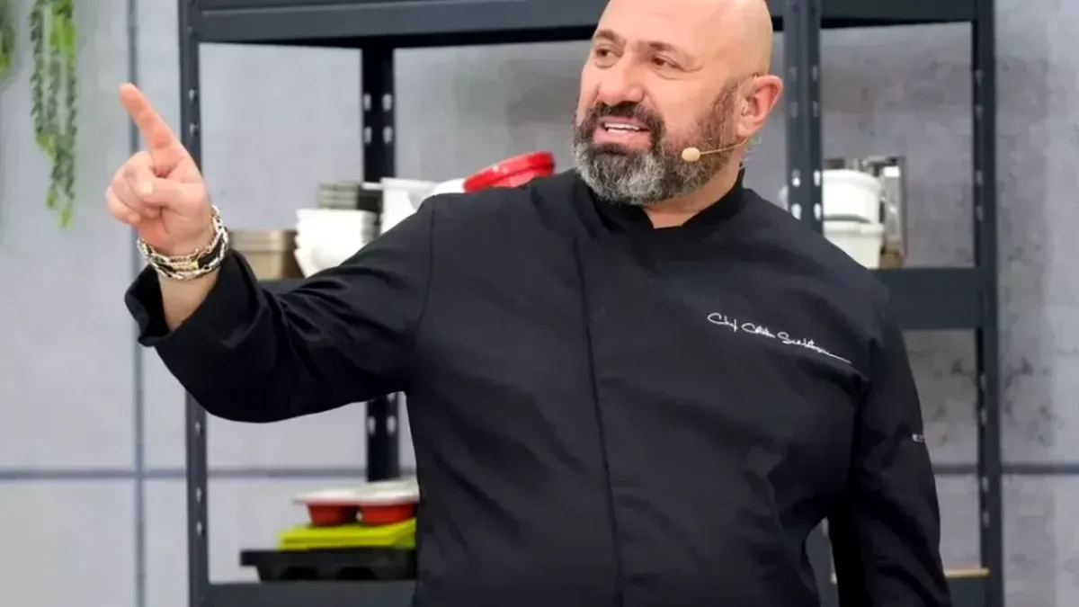 Cătălin Scărlătescu a semnat contractul pentru o nouă emisiune culinară, însă trustul cu care a lucrat în trecut îi interzice să apară pe post