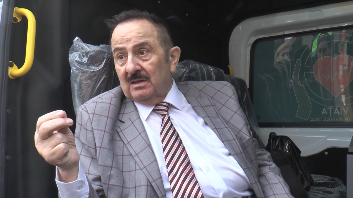 Fostul prefect de Gorj, Ilie Morega, incident în drum spre spitalul de psihiatrie: și-a spart capul în ambulanță