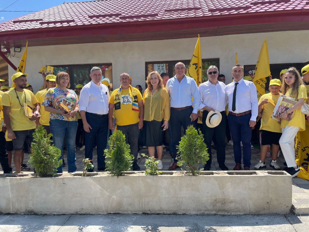 Marius Ostaficiuc, deputat AUR și candidatul la Consiliul Județean Iași, în vizită în mai multe localități ieșene – FOTO