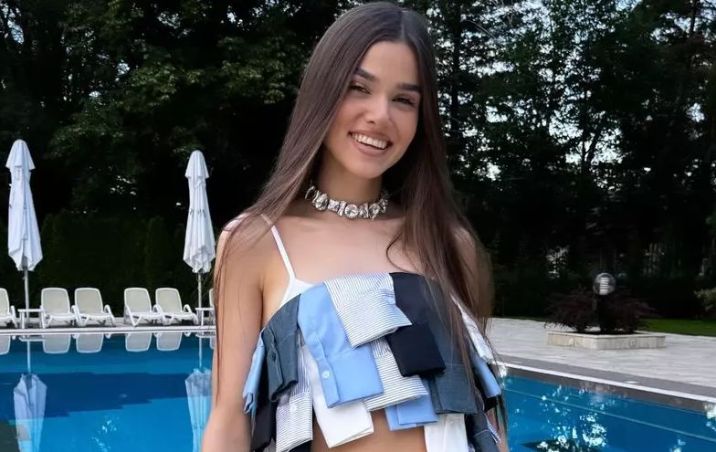 Theo Rose a făcut furori într-o ținută cool! Cum s-au îmbrăcat celebritățile la Elle New Media Awards – GALERIE FOTO