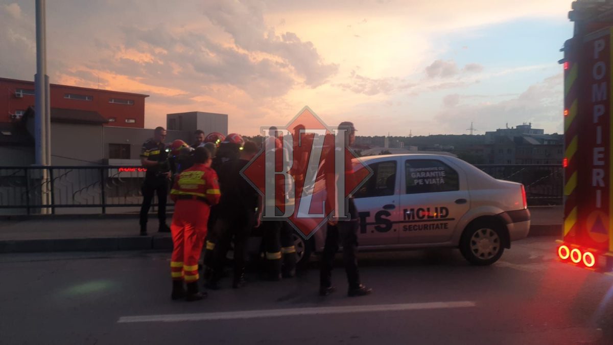 Incendiu la un autoturism ce se afla în cartierul Alexandru cel Bun! Pompierii au intervenit de urgență – FOTO/VIDEO