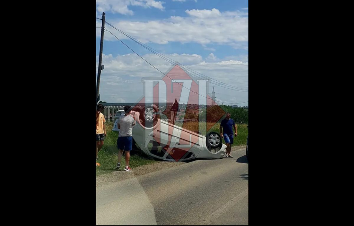 Accident rutier în Miroslava. Un autoturism s-a răsturnat