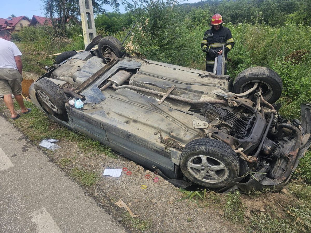Accident rutier grav înainte de Răducăneni. Un autoturism s-a răsturnat – EXCLUSIV, UPDATE